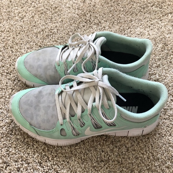 CUSTOM Women’s nike Free 5.0 leopard and mint green size 8 - Picture 3 of 6
